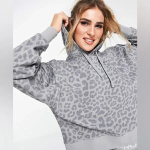 NWOT Nike Dri-FIT Get Fit Pullover Leopard Printed Training Hoodie